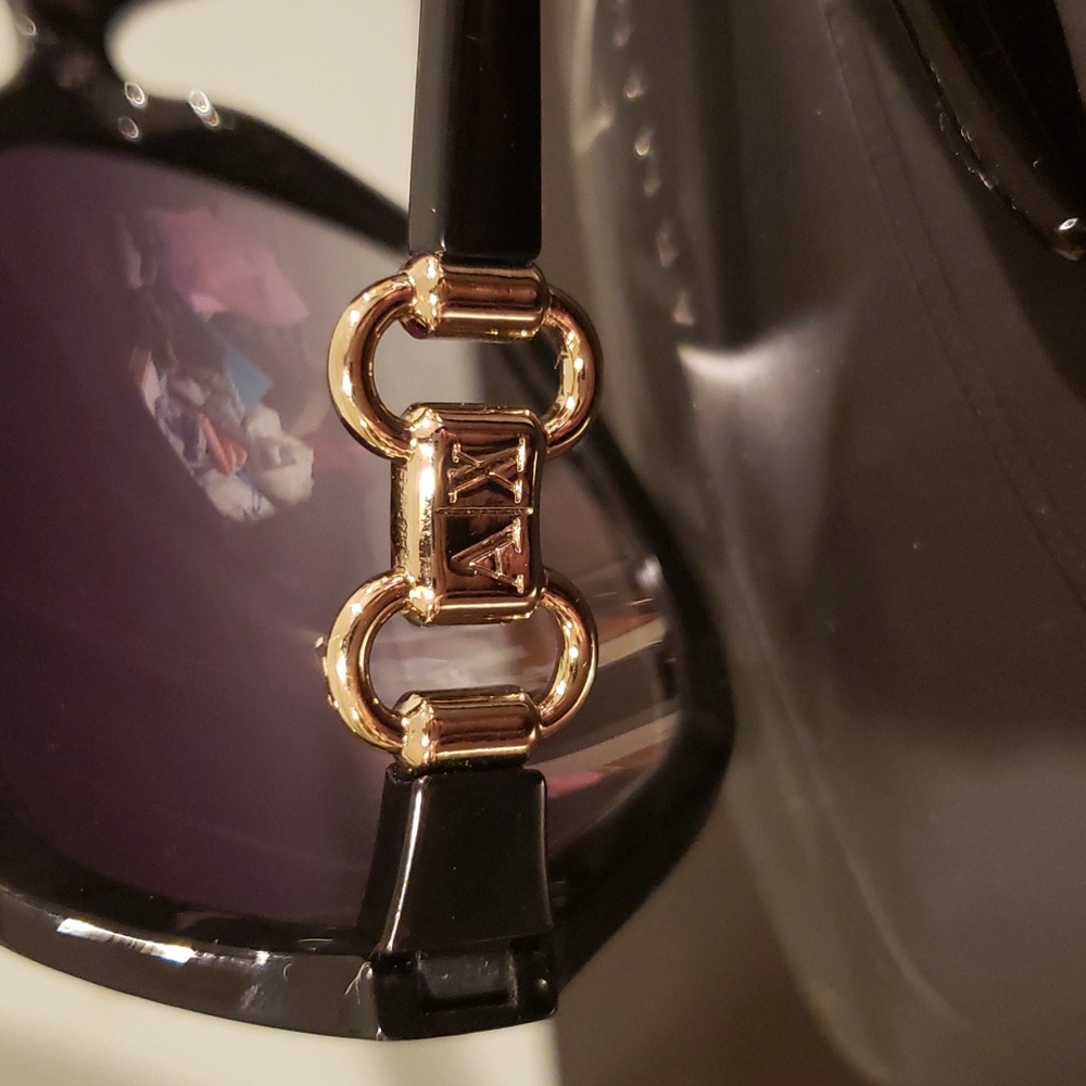 NWT Armani Exchange Sunglasses 🕶 - Picture 4 of 8